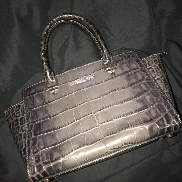 Michael Kors purse - Picture 1 of 1